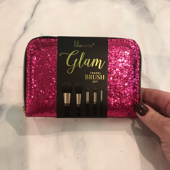 lila grace Other - Lila Grace GLAM Travel Brush Set